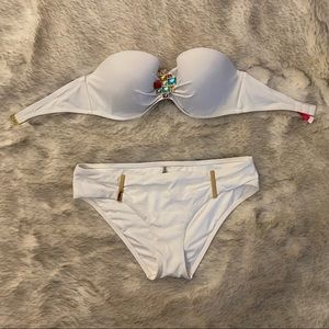 Victoria’s Secret underwire bikini 34D bottoms S